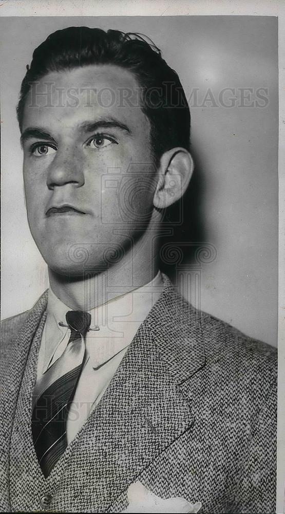 1934 Press Photo John E Flanagan, freshman at Creighton Univ in Neb. - Historic Images