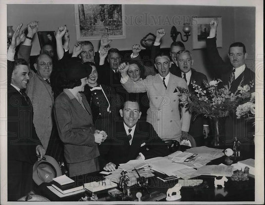 1938 Press Photo Claude Pepper & His Office Staff Celebrate Win - Historic Images