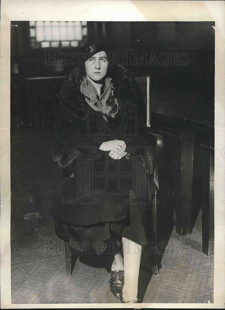 1931 Press Photo Mrs Rebecca Roddy at Chancery court - Historic Images