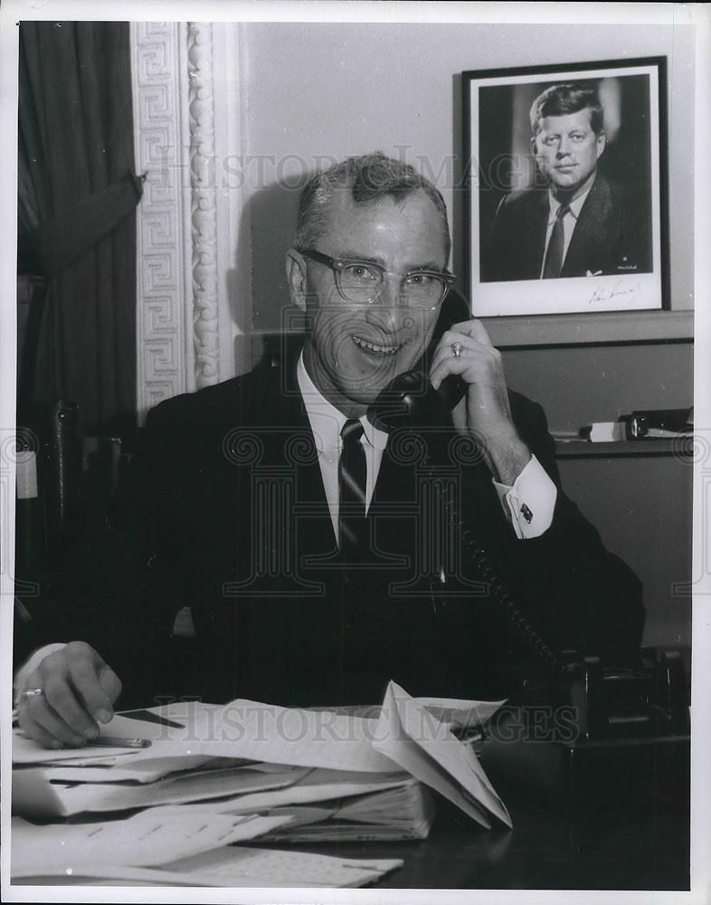 1962 Press Photo Ray F. Turner, Army Signal Corps Clerk Typist at White House - Historic Images