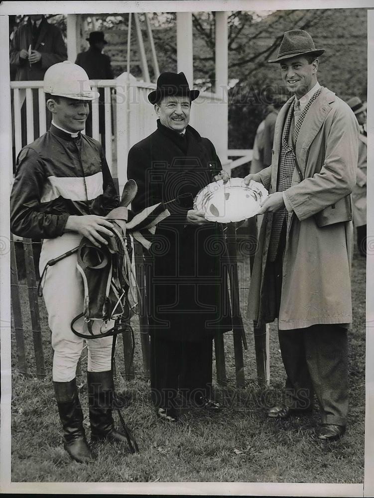 1937 Press Photo Charles De Fontenouvelle, John Schlee, Jockey Burkholder - Historic Images