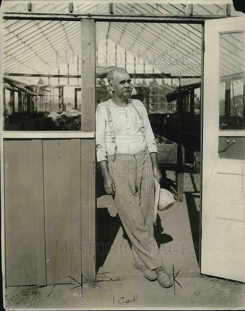 1922 Press Photo Vegetable Grower George B Frank - Historic Images