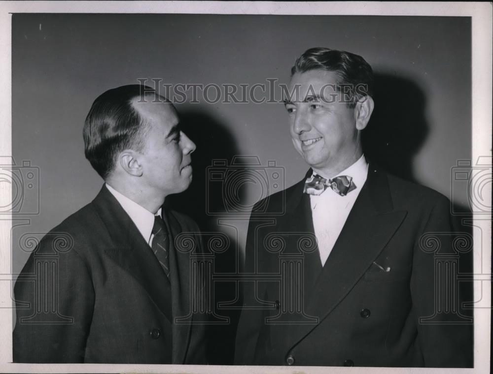 1945 Press Photo US Atty Gen Thomas Clark Confers With US Atty J Albert Woll - Historic Images