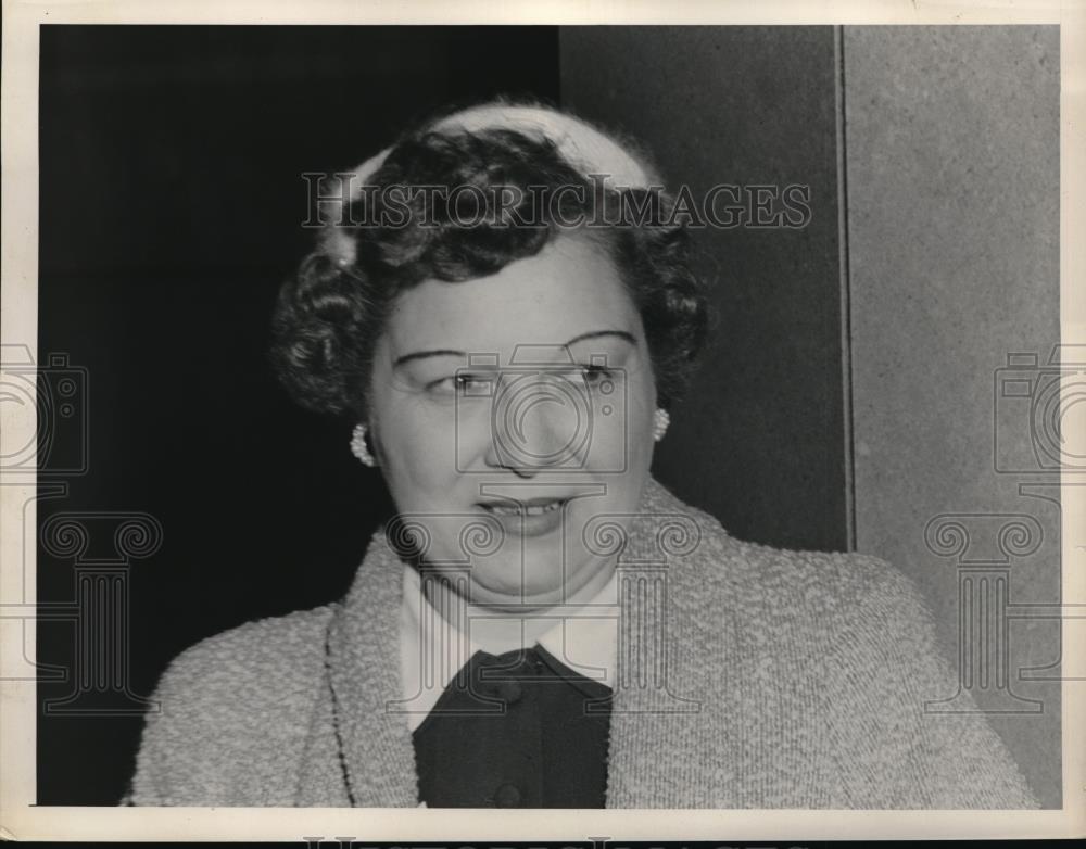 1954 Press Photo Mrs Grace L. Prinz, juror dismissed at Dr Sam Shepard case - Historic Images