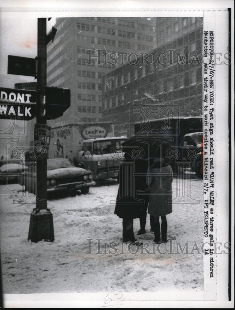 1967 Press Photo NYC, Girls in blizzard try to walk to work - neb50685 - Historic Images