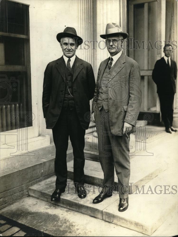 1923 Press Photo Homer L. Furgeson, Shipbuilder with Judge John B. Locke - Historic Images
