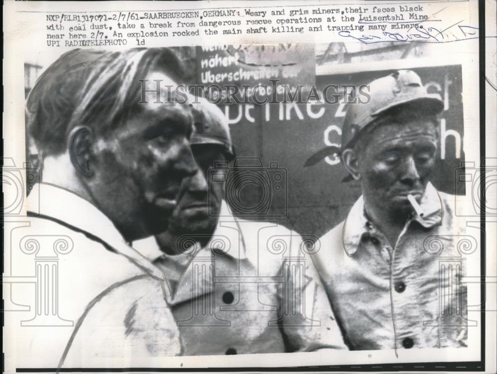 1962 Press Photo miners try to rescue trapped men, Luisenthal Mine disaster - Historic Images