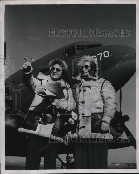 1951 Press Photo Western Airlines pilots Pat Carlson & Carl Eaker in Montana - Historic Images
