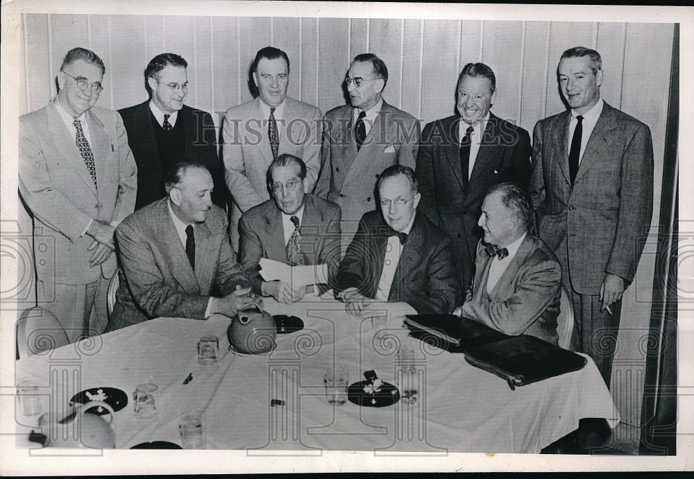 1951 Press Photo Dallas Texas Exec Committee Big Ten KL Wilson Howard Grubbs - Historic Images