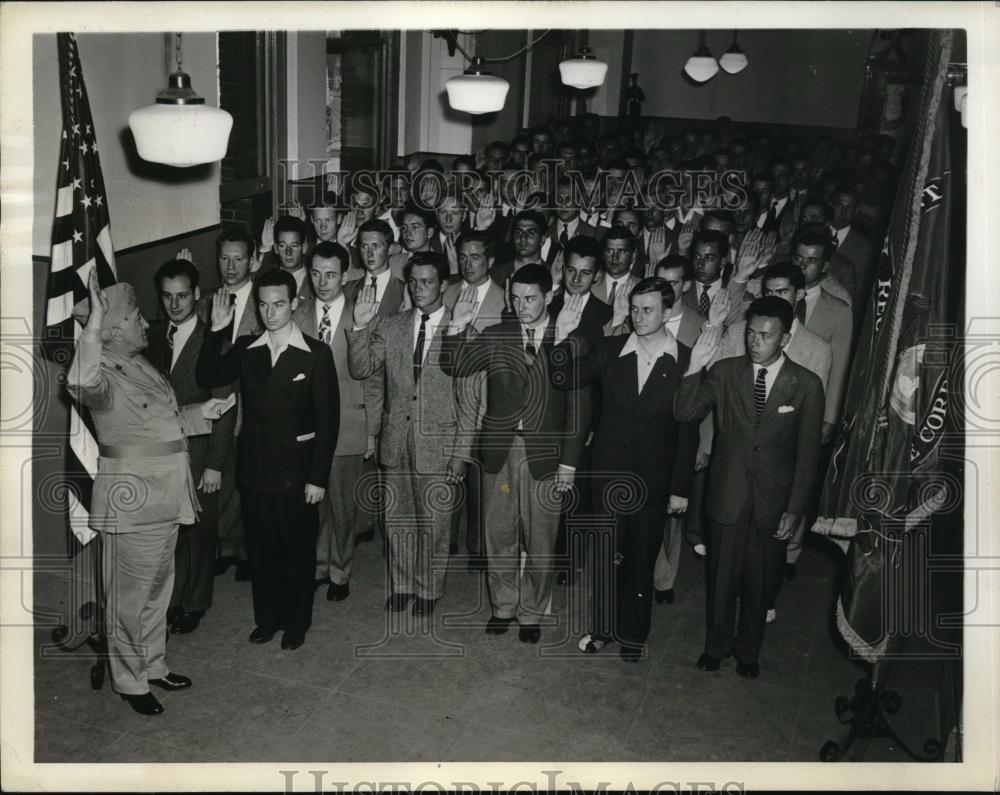 1942 Press Photo Candidates swearining in for US Marine Corps, Brig Gen R Denig - Historic Images