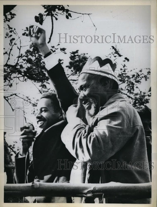 1962 Press Photo Kenyan Leader Jomo Kenyatta And His Son Peter At Kanu Rally - Historic Images