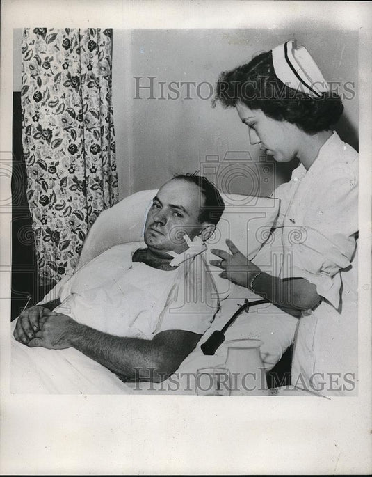 1953 Press Photo John K Shepard Alexander Salem Ohio Patient And Nurse - Historic Images