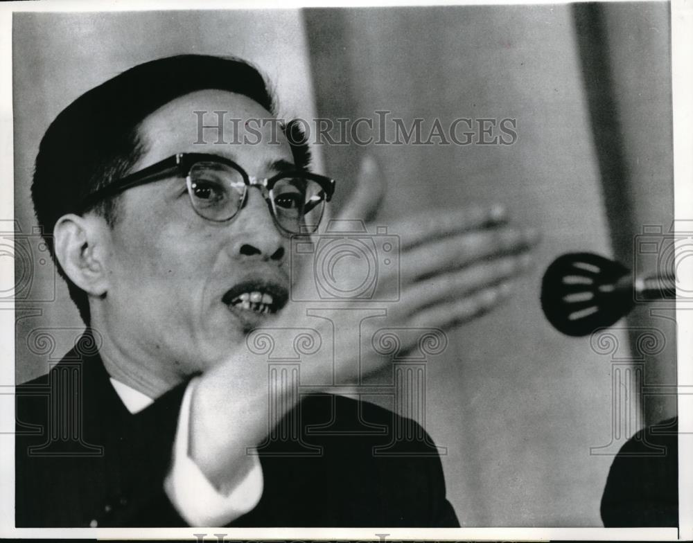 1968 Press Photo Vietnamese Spokesman Nguyen Thanh Le Charges U.S. Attacked - Historic Images