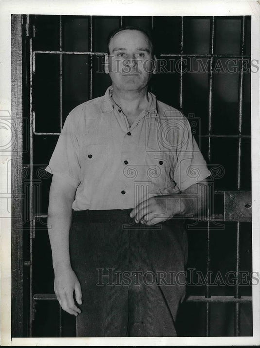 1943 Press Photo Richards Victim Mrs. Mary Gallian - Historic Images