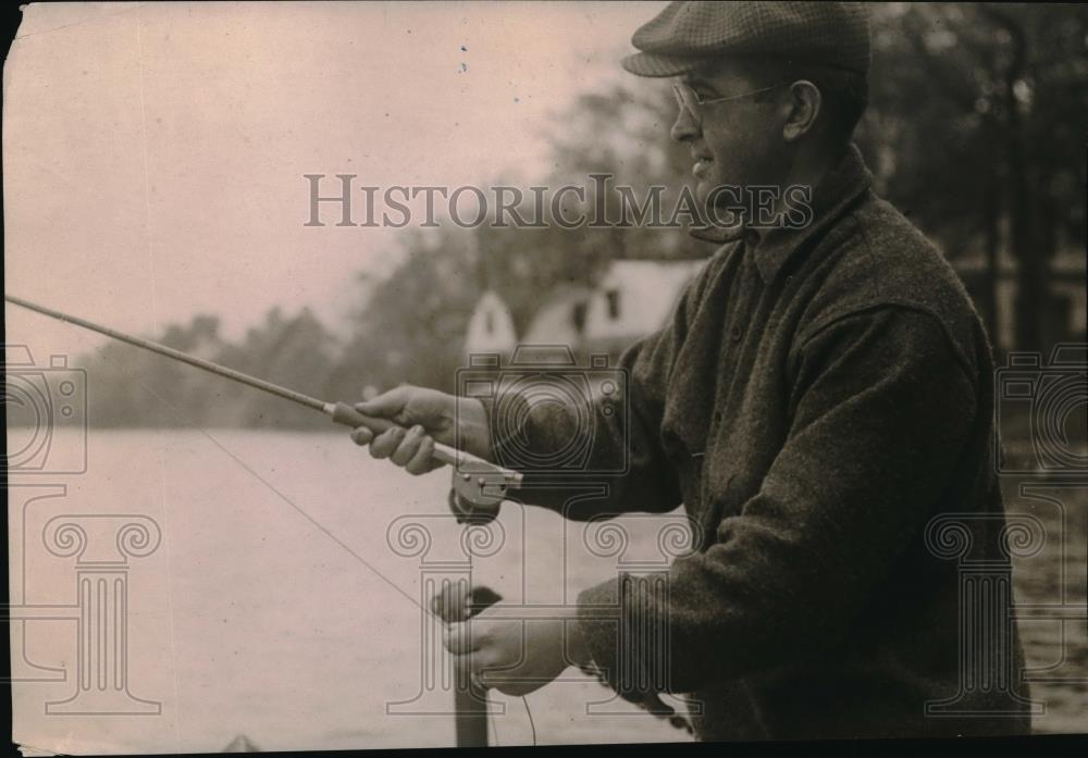 1918 Press Photo men fishing - neb50980 - Historic Images