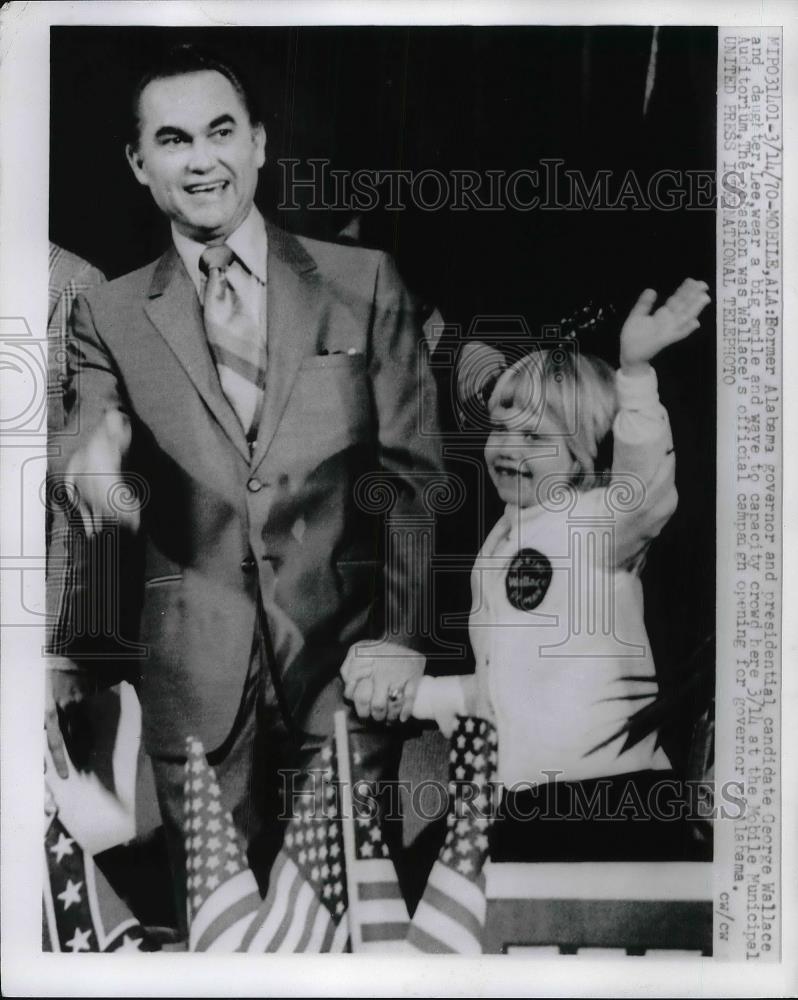 1970 Press Photo Former Ala. Gov George C Wallace &amp; his daughter Lee - Historic Images