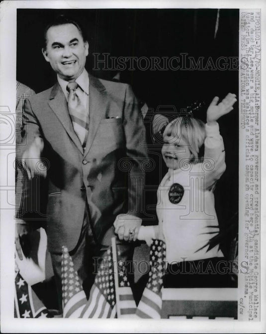1970 Press Photo Former Ala. Gov George C Wallace & his daughter Lee - Historic Images