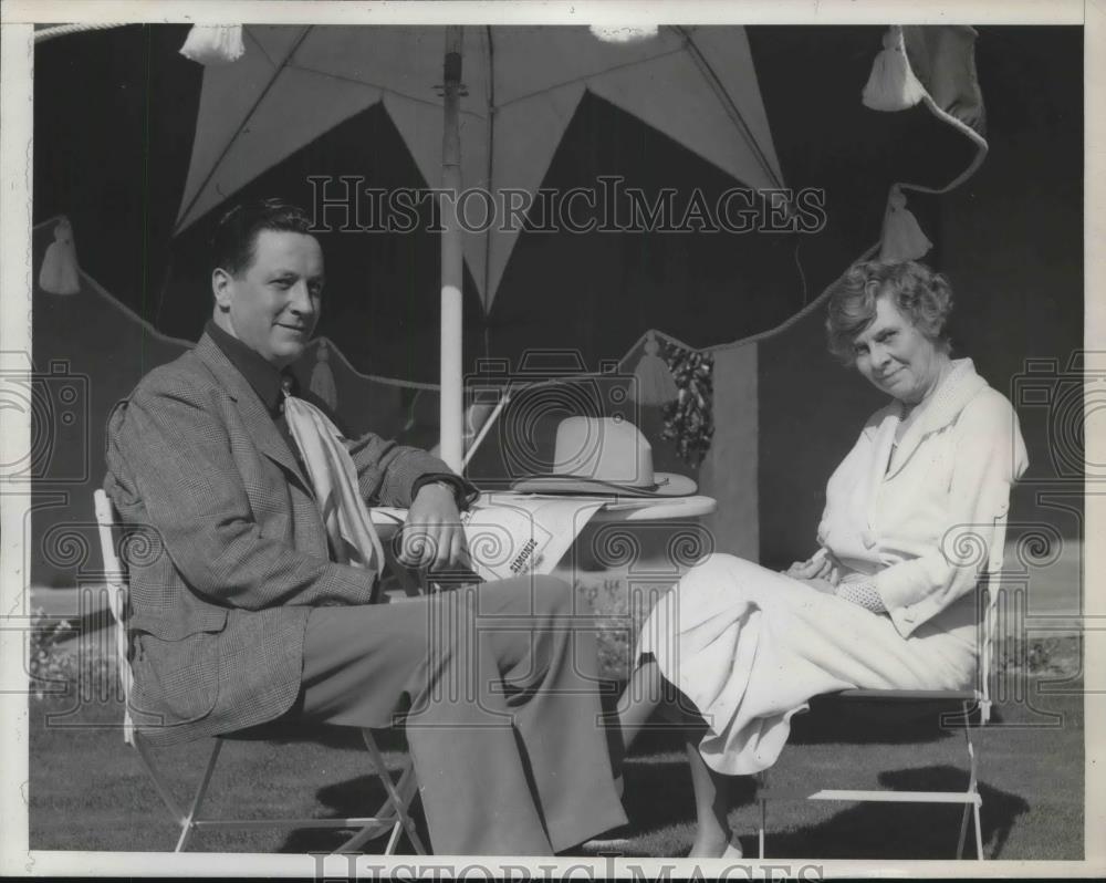 1939 Press Photo Mr &amp; Mrs Richmond Bostwick Of Tucson, AZ - neb52556 - Historic Images