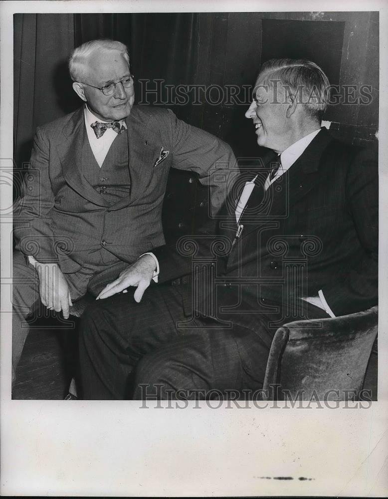 1947 Press Photo A. F. Whitney, Brotherhood Railroad Trainmen, Henry Wallace - Historic Images