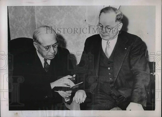 1937 Press Photo JP Frey, Pres of Metals Trades union, D Williams of local AFL - Historic Images