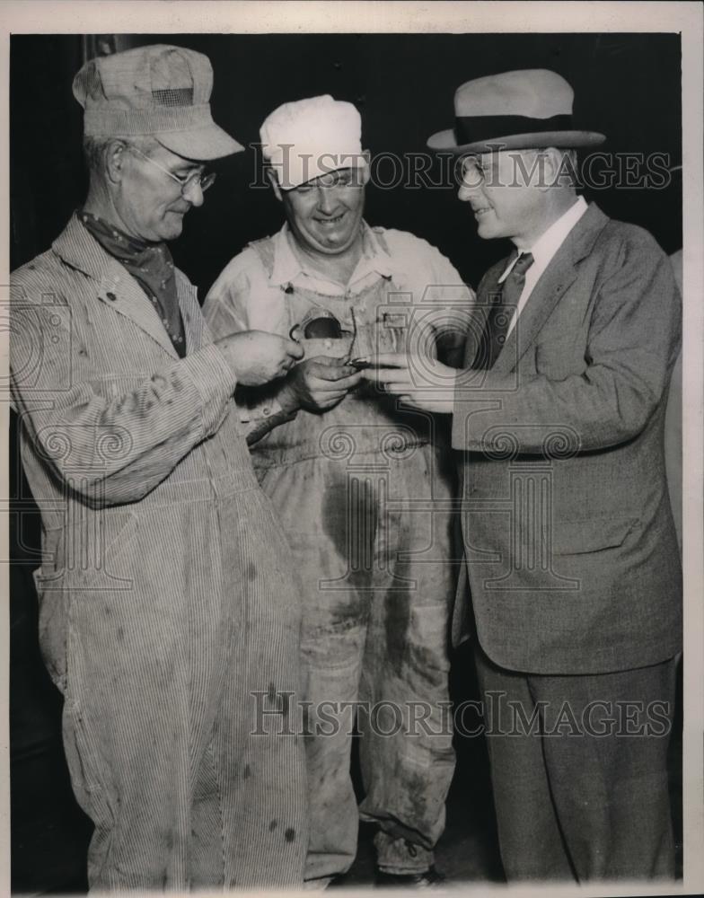 1936 Press Photo Gov. Alfred Landon after successful campaign trip to Maine - Historic Images