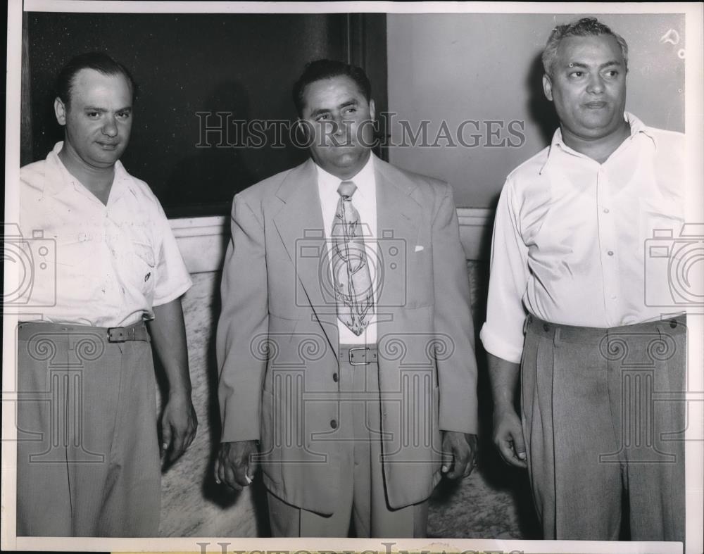 1953 Press Photo Chicago, Fred, Nick,Sam Lannd for income tax evasion charges - Historic Images