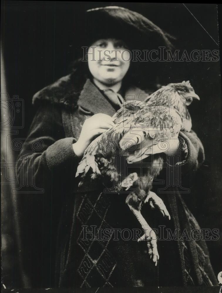 1923 Press Photo Chicken with four legs - neb52172 - Historic Images