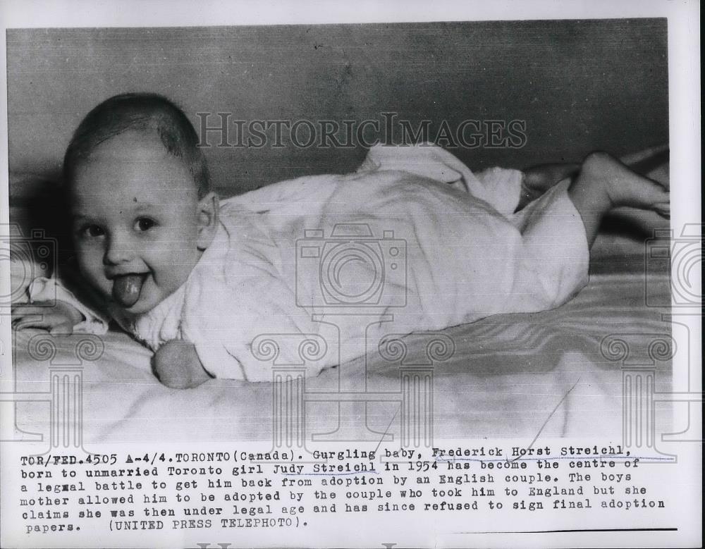 1956 Press Photo Toronto, Canada. baby Frederick Streicchl , mom wants him back - Historic Images