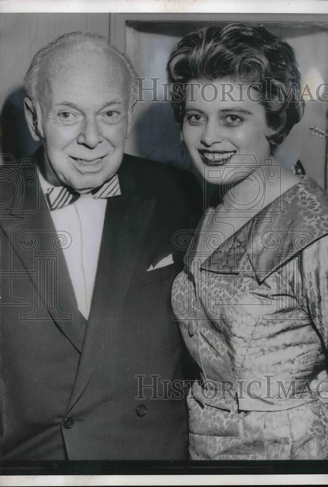 1959 Press Photo Millionaire Tommy Manville Marries Christina Erdlen - Historic Images