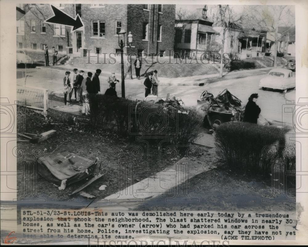 1950 Press Photo St Louis, Mo auto that blew up in an explosion - Historic Images