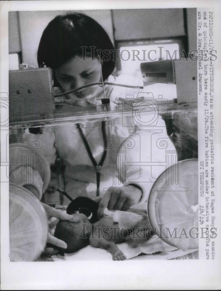 1966 Press Photo Maggee Hospital Quituplets Mr. and Mrs. Michael Aranson - Historic Images