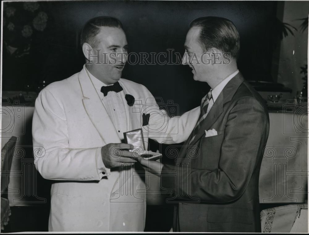 1940 Press Photo Mayor Thos. D. Taggert Herbert l Block best cartoon - Historic Images