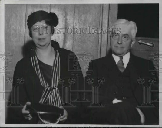 1934 Press Photo Mr. & Mrs. Frank R. Elliott aboard the Liner Santa Lucia - Historic Images