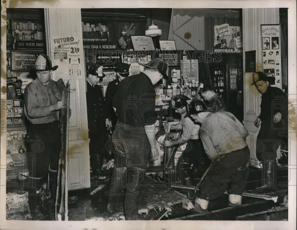 1939 Press Photo The afternath of a fire in the Belleclaire Hotel pharmacy. - Historic Images