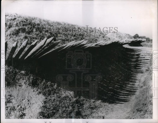 1956 Press Photo Spite Fence At Yorktown Battlefield At Colonial National - Historic Images