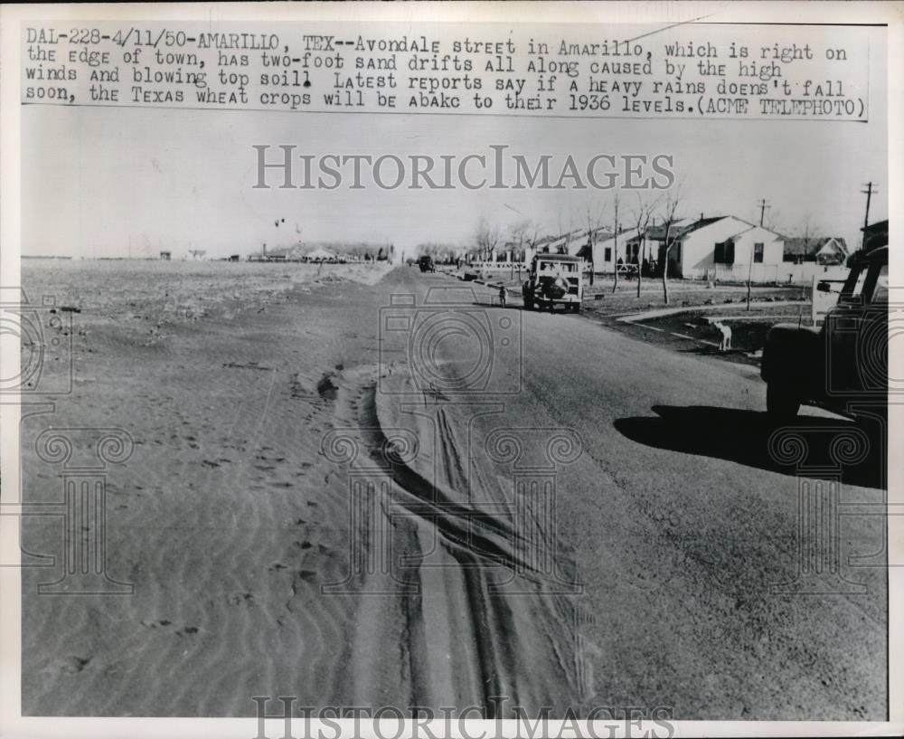 1950 Press Photo Amarillo, Tex. Avondale Street &amp; huge sand drifts - neb51020 - Historic Images