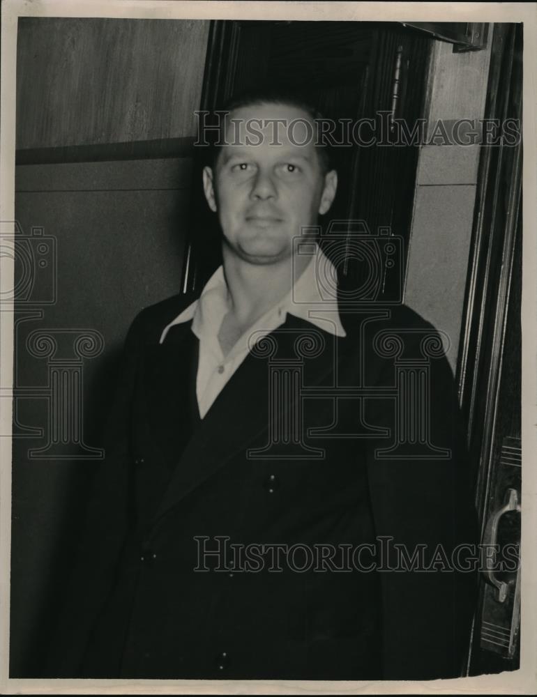 1948 Press Photo John Gruden, excused from Molnar jury - Historic Images