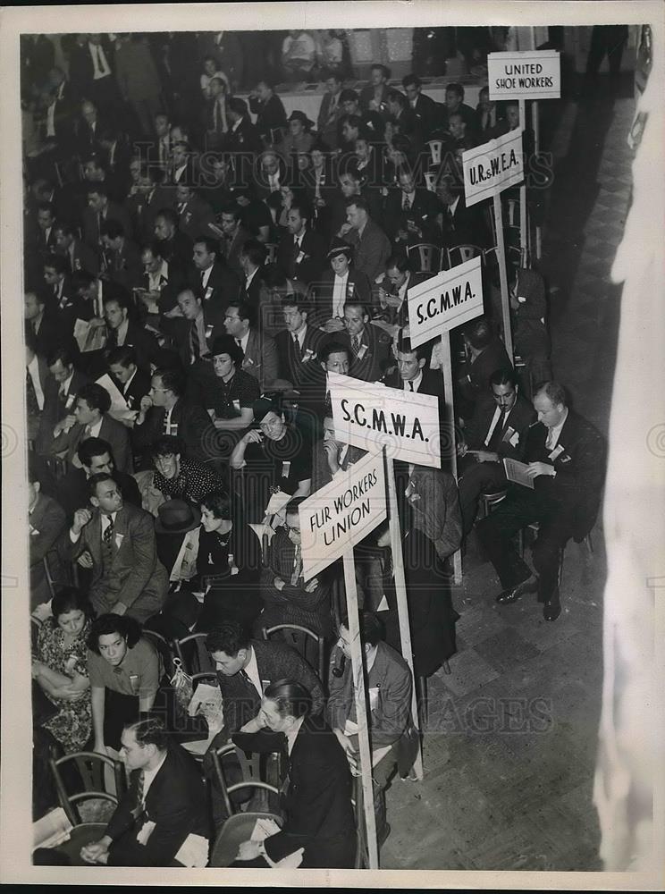 1938 Press Photo NYC, delegates for CIO convention - Historic Images