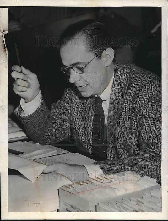 1944 Press Photo Rbt Stripling, House Un American Activities Comm in D.C. - Historic Images