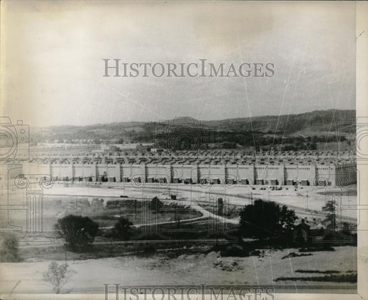 1947 Press Photo Scene from the military installation where the bomb secrets - Historic Images