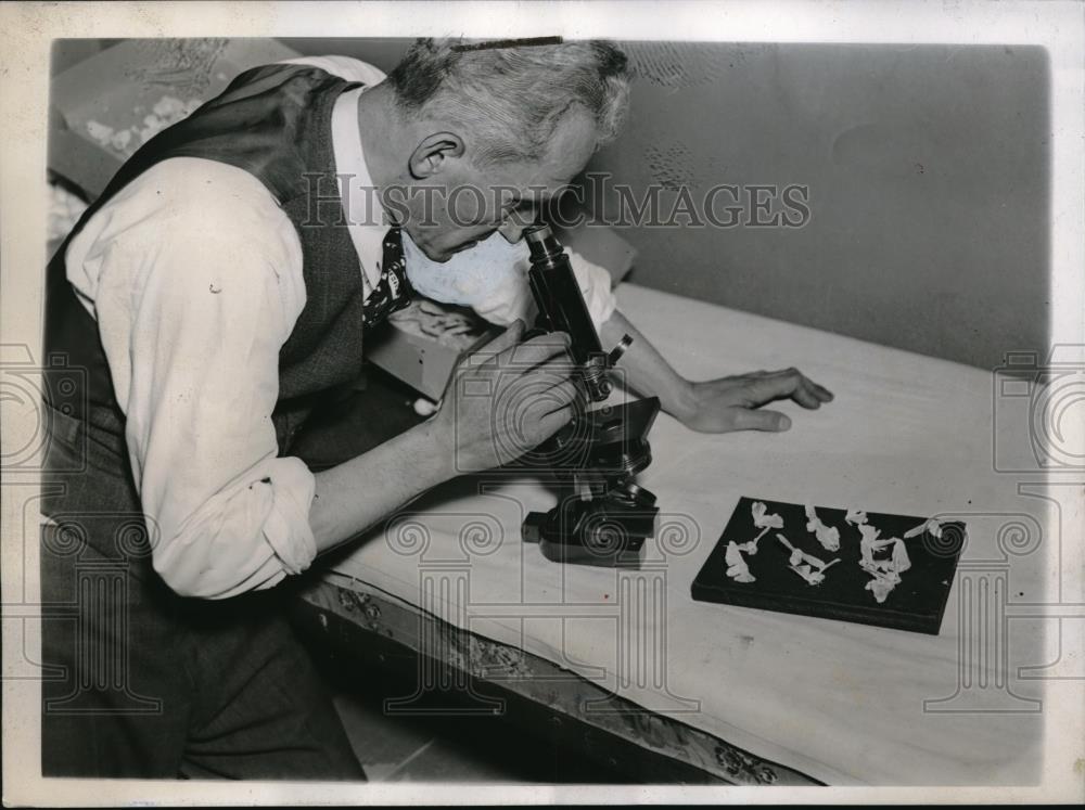 1938 Press Photo John Dusta Naturlized Citizen Bronx New York - Historic Images