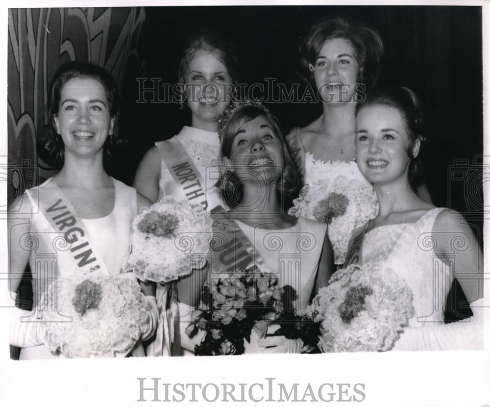 1969 Press Photo Jackie Benington all smiles after winning the Ms America&#39;s - Historic Images