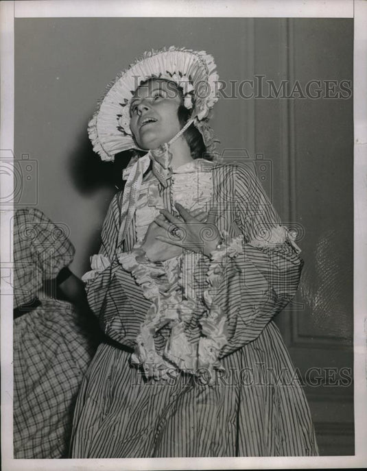 1937 Press Photo Mrs Clay Doland, Philadelphia, Pa socialite - Historic Images