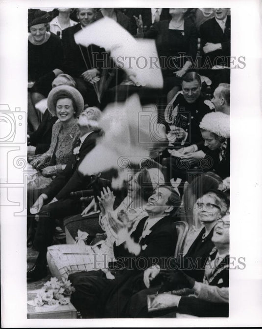 1966 Press Photo Princess Beatrix & Fiance Claus Von Amsberg at Knightshall - Historic Images