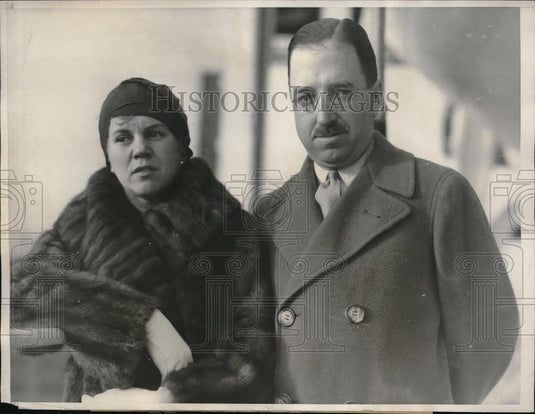 1930 Press Photo Mr. And Mr.s Mayberry Conduct Investigation for Bosch Suits - Historic Images