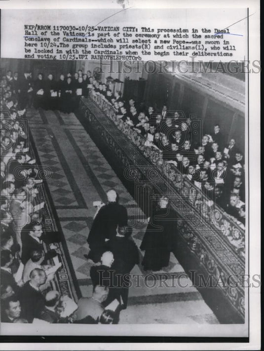 1958 Press Photo Procession in Vatican of Sacred Conclave Prior to Picking Pope - Historic Images