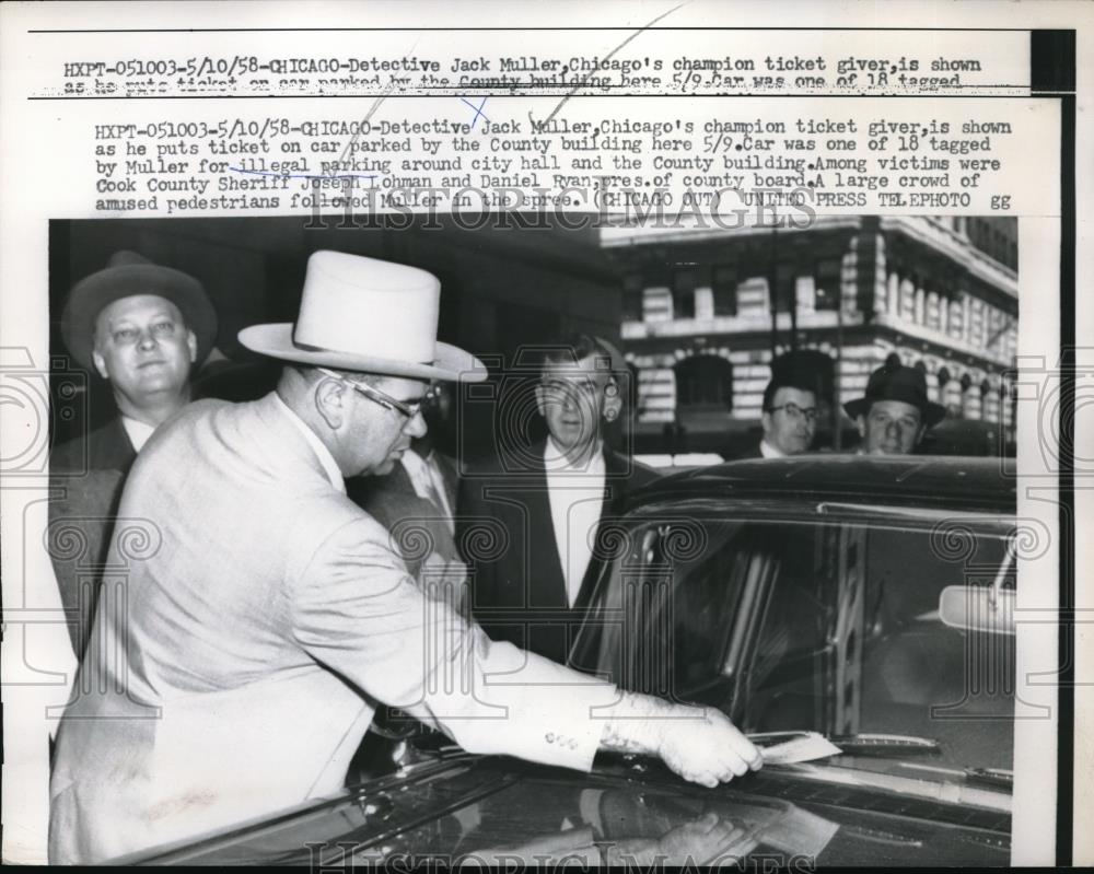 Detective Jack Muller, Chicago's champion ticket giver 1958 Vintage