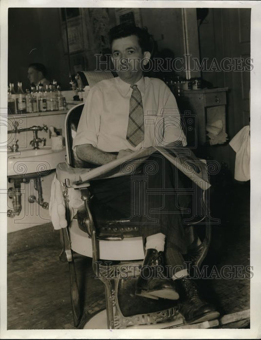 1939 Press Photo C.H, Stokes, Harlan barber & eye witness of riot by his shop - Historic Images