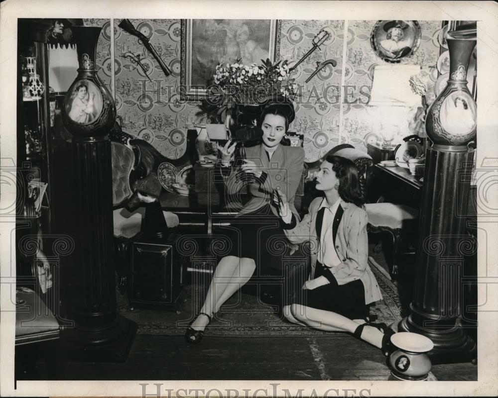 Eileen McDonald, Pat Collier, at Art and Antiques Show 1945 Vintage ...