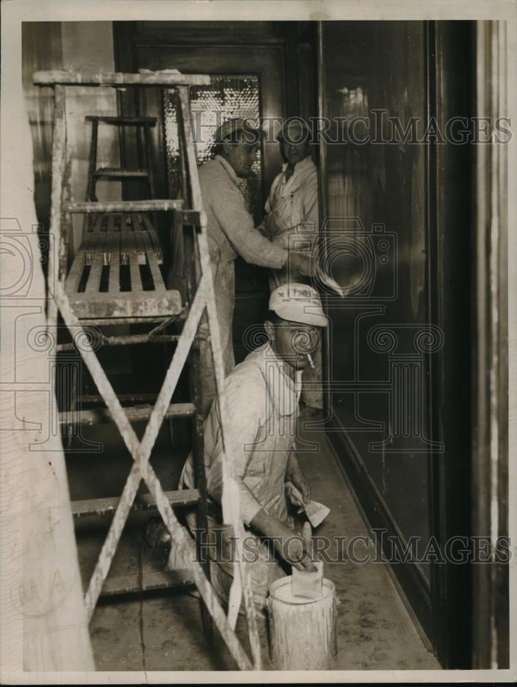 1936 Press Photo Painters remodeling the new Carpenters Hall in Cleveland - Historic Images